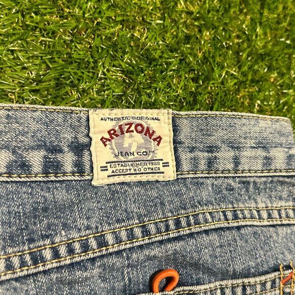 Arizona Jean Co. High-Waisted Denim Shorts - Picture 5 of 6